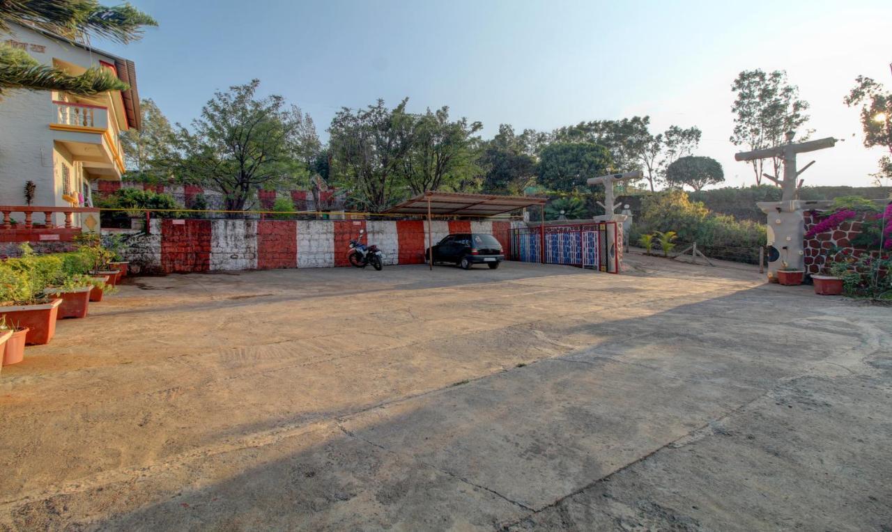 Treebo Jeevan Village Панчгани Экстерьер фото